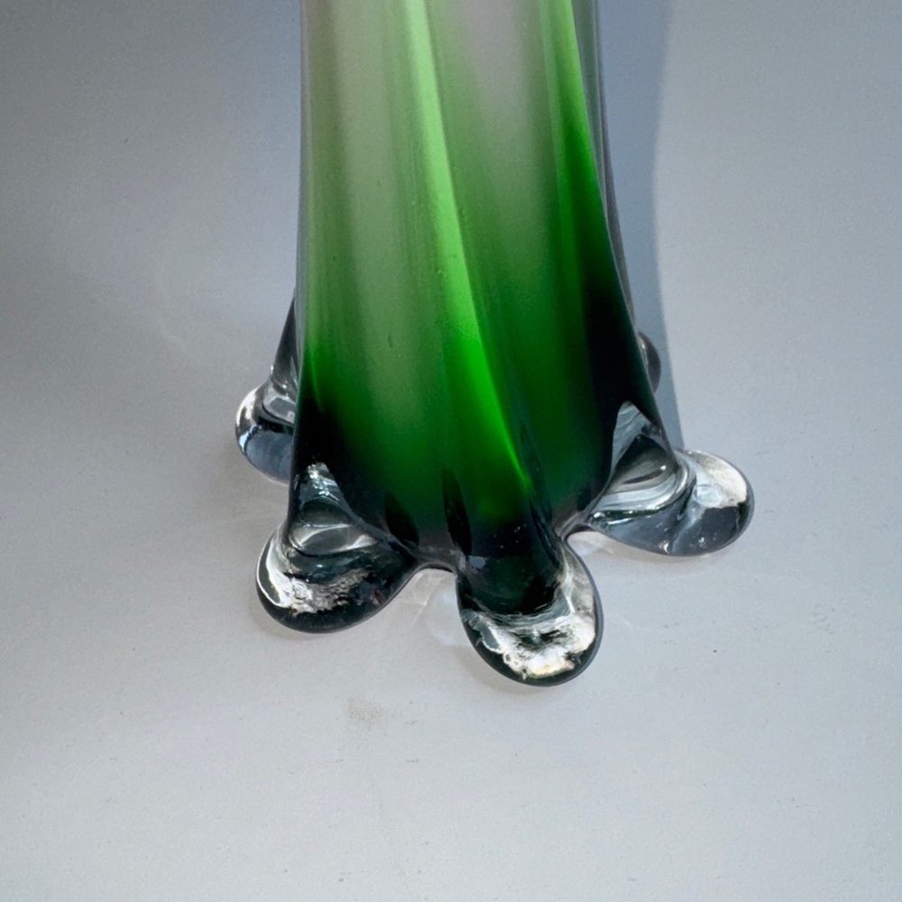 Vintage Style Jack in the Pulpit Art Glass Vase Calla
Lily Purple Green - Picture 4 of 17